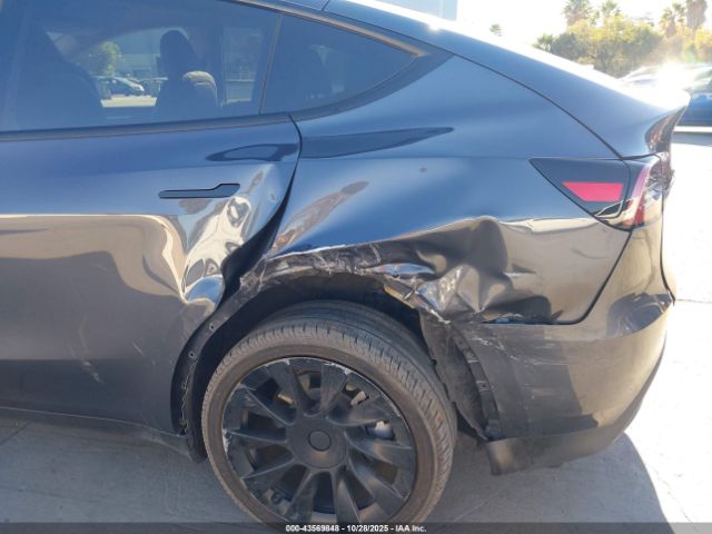 2023 TESLA MODEL Y 7SAYGDED5PF980101 Photo 5