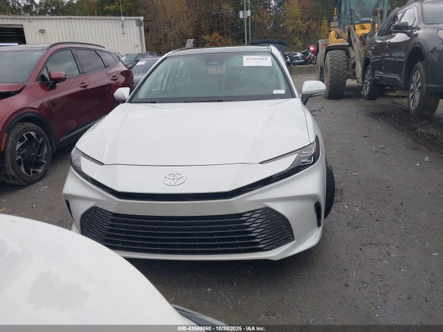 Продажа на аукционе авто 2025 Toyota Camry Xle, vin: 4T1DAACKXSU520991, номер лота: 43569860