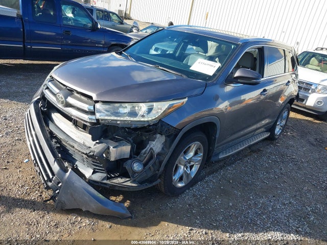 Toyota Highlander Limited 2017 5TDYZRFH2HS230156 Image 2