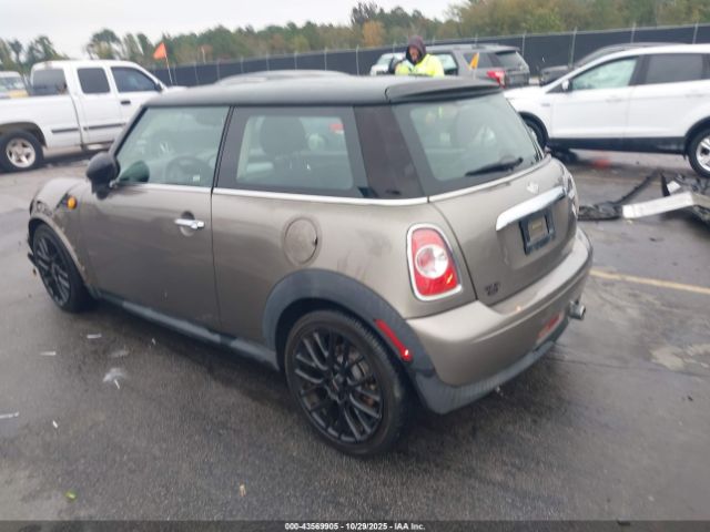 2012 MINI COOPER WMWSU3C5XCT541918 Photo 2