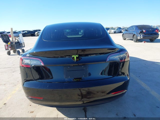 5YJ3E1EA5JF020981 Tesla Model 3 Long Range/mid Range
