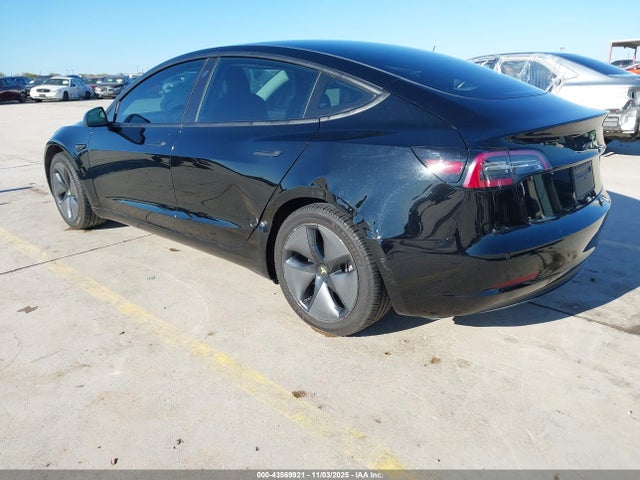 2018 TESLA MODEL 3 5YJ3E1EA5JF020981 Photo 2