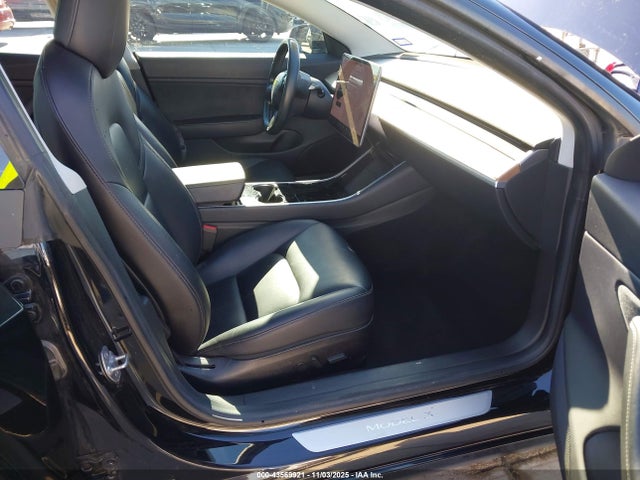 2018 TESLA MODEL 3 5YJ3E1EA5JF020981 Photo 4