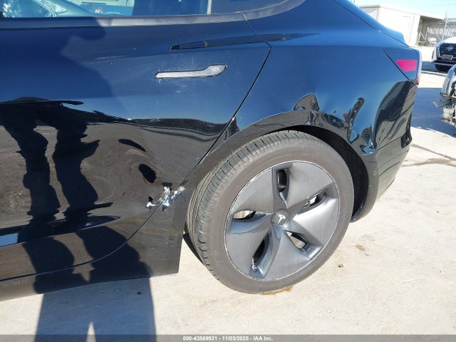 2018 TESLA MODEL 3 5YJ3E1EA5JF020981 Photo 5