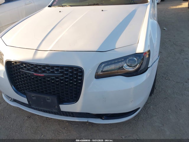 2C3CCABGXPH565564 Chrysler 300 300s