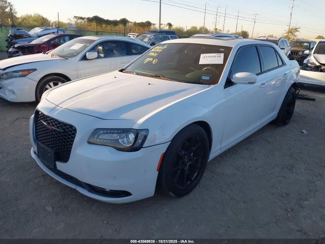 2C3CCABGXPH565564 Chrysler 300 300s