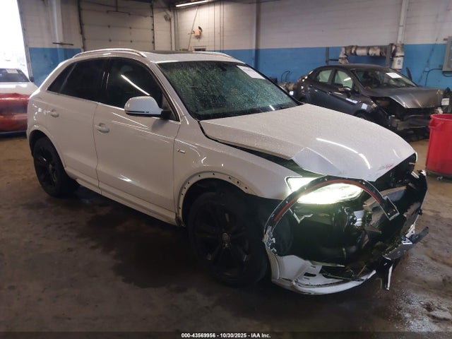 2016 AUDI Q3 WA1GFCFS6GR008367 Photo 0