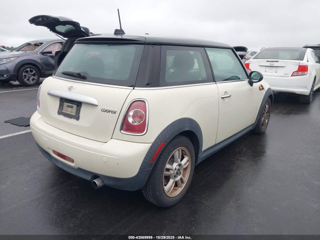 2013 MINI HARDTOP WMWSU3C50DT373014 Photo 3