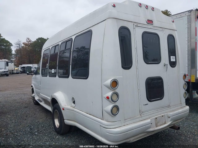 2003 FORD E-350 CUTAWAY 1FDWE35L63HB39440 Photo 2