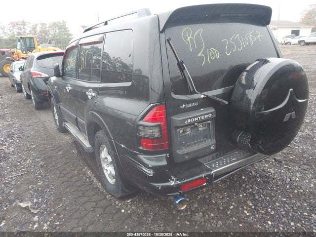 2002 MITSUBISHI MONTERO JA4MW51R02J015793 Photo 2