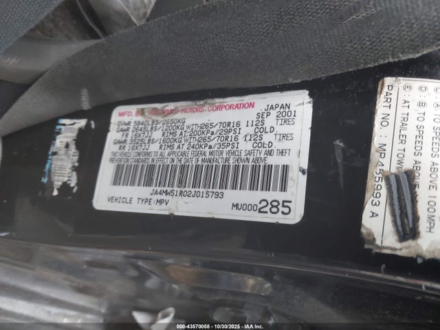 2002 MITSUBISHI MONTERO JA4MW51R02J015793 Photo 8