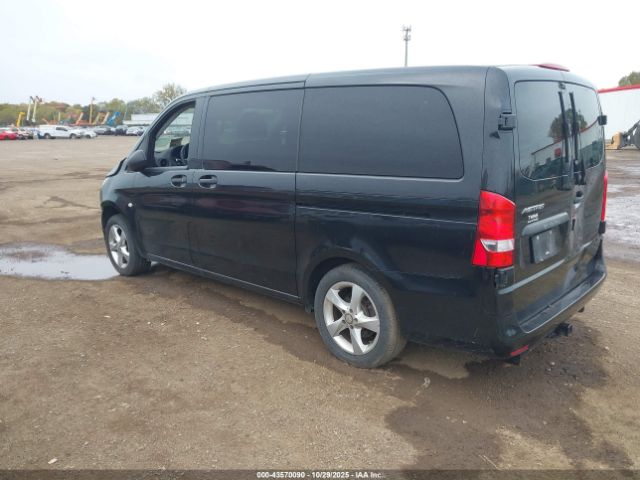 2017 MERCEDES-BENZ METRIS WD4PG2EE5H3337838 Photo 2