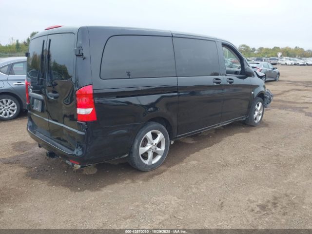 2017 MERCEDES-BENZ METRIS WD4PG2EE5H3337838 Photo 3