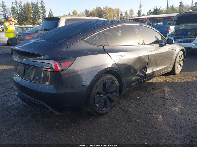 2025 TESLA MODEL 3 5YJ3E1EBXSF893555 Photo 3
