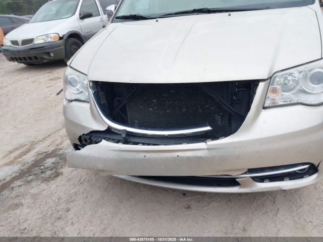 2013 CHRYSLER TOWN & COUNTRY 2C4RC1GG0DR777183 Photo 5