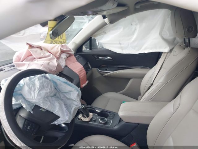 2019 CADILLAC XT4 1GYAZAR42KF126974 Photo 4