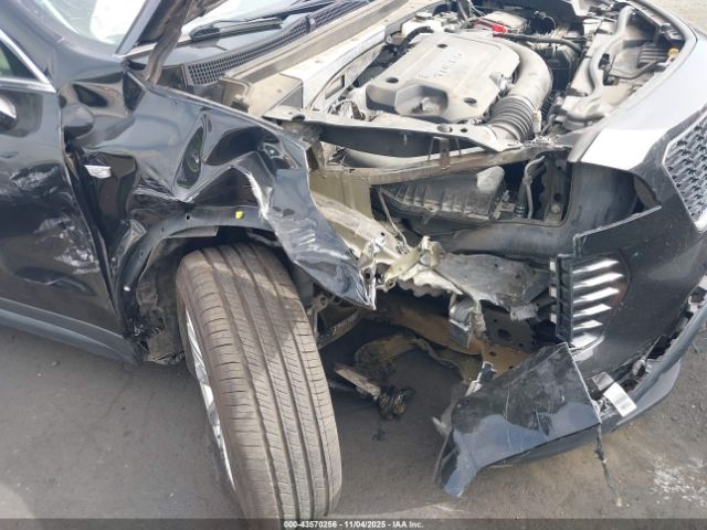 2019 CADILLAC XT4 1GYAZAR42KF126974 Photo 5