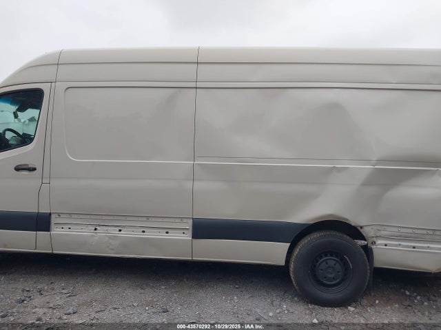 Продажа на аукционе авто 2022 Mercedes-benz Sprinter 2500 High Roof I4 Diesel, vin: W1Y4DDHY5NT102967, номер лота: 43570292