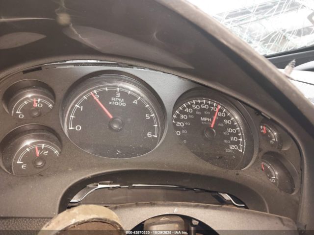 2011 CHEVROLET TAHOE 1GNSKCE09BR135819 Photo 6