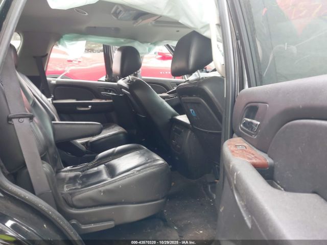 2011 CHEVROLET TAHOE 1GNSKCE09BR135819 Photo 7
