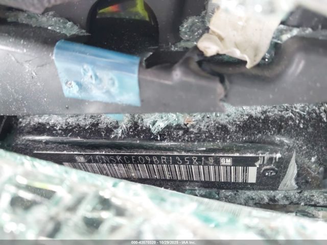 2011 CHEVROLET TAHOE 1GNSKCE09BR135819 Photo 8