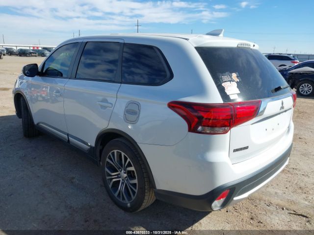 2017 MITSUBISHI OUTLANDER JA4AD3A31HZ040317 Photo 2