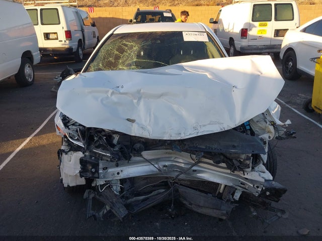 4T1B11HK5JU623251 Toyota CAMRY LE