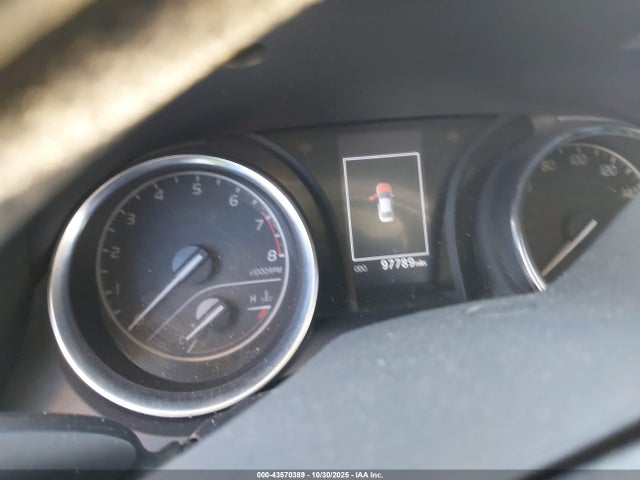 4T1B11HK5JU623251 Toyota CAMRY LE