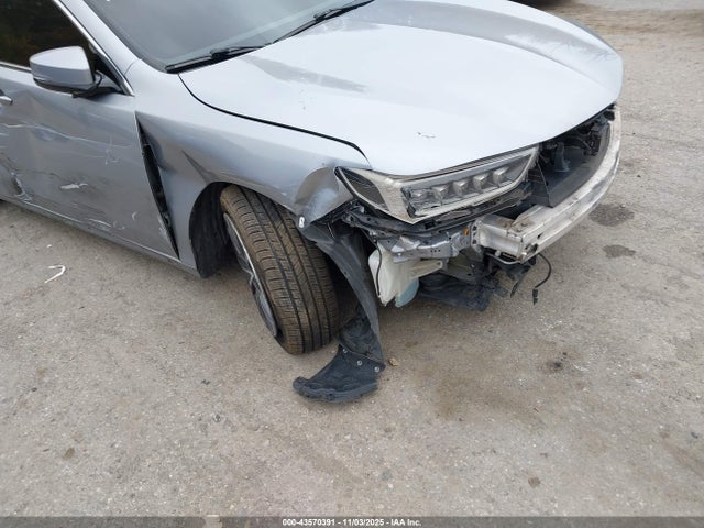 2018 ACURA TLX 19UUB2F52JA005417 Photo 5