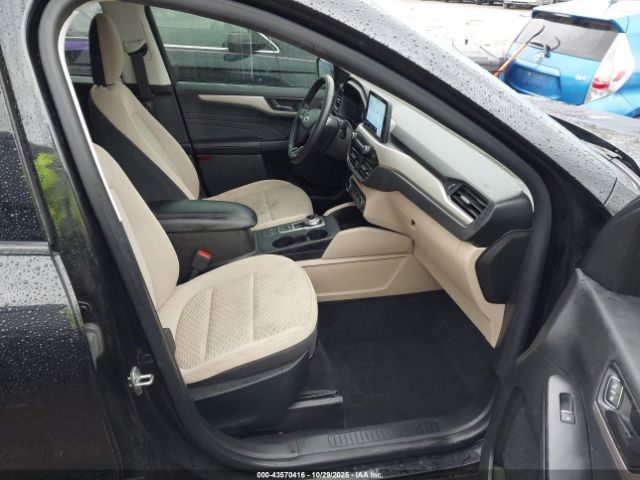 2022 FORD ESCAPE 1FMCU9G61NUB25164 Photo 4