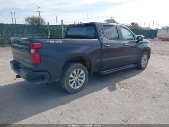 2022 CHEVROLET SILVERADO 1500 1GCPDBEK8NZ644955 Photo 3