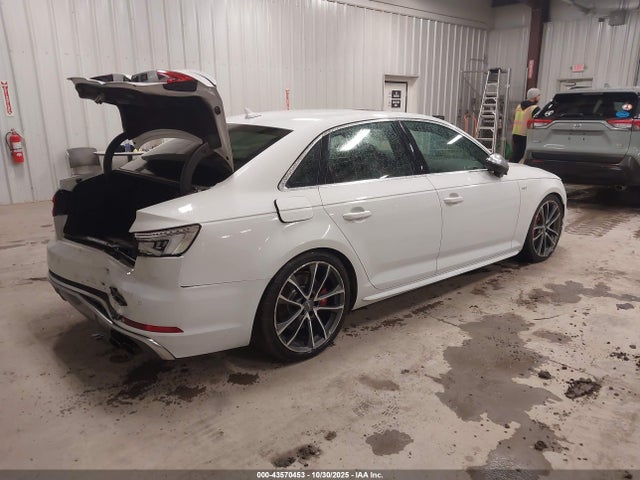 2018 AUDI S4 WAUC4AF49JA003490 Photo 3