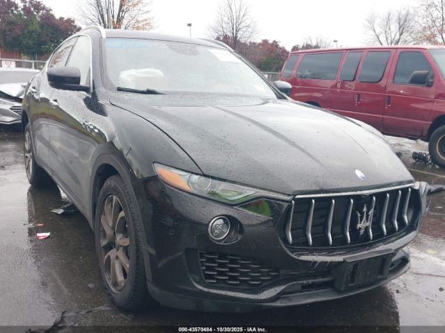 2018 MASERATI LEVANTE ZN661YUA9JX301317