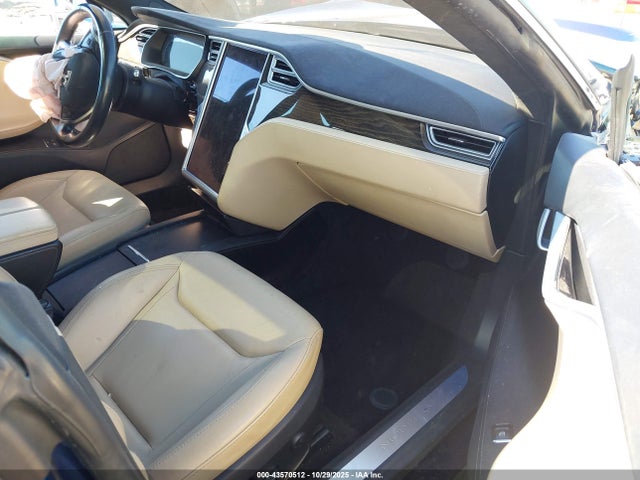 2016 TESLA MODEL S 5YJSA1E28GF162511 Photo 4