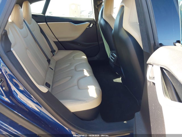 2016 TESLA MODEL S 5YJSA1E28GF162511 Photo 7