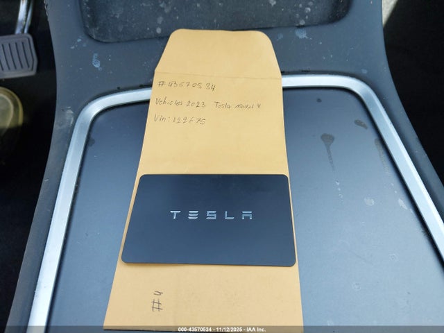 2023 TESLA MODEL Y 7SAYGDEE8PA122675 Photo 10