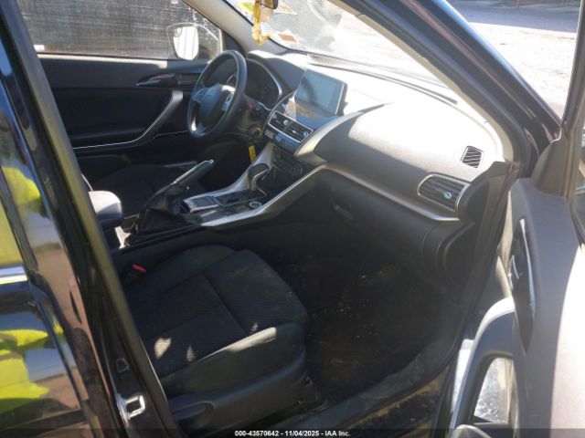 2019 MITSUBISHI ECLIPSE CROSS JA4AT4AA5KZ010073 Photo 4