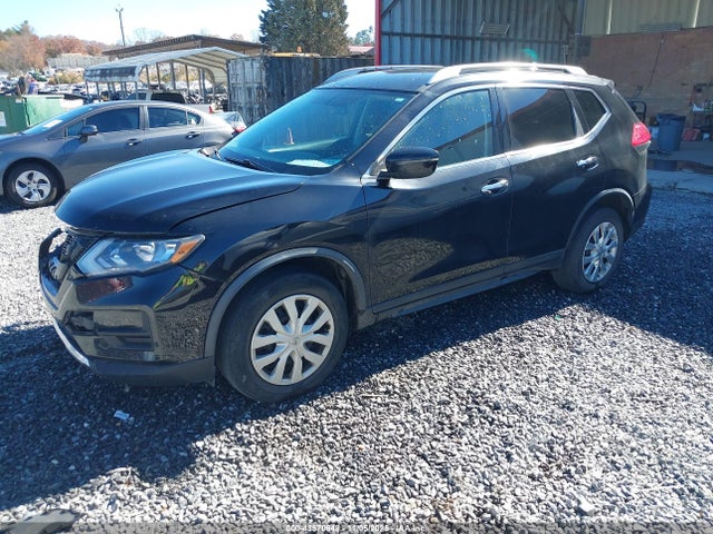 Nissan ROGUE S 2017 KNMAT2MV7HP573199 Image 2