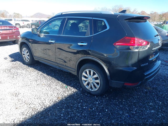 Nissan ROGUE S 2017 KNMAT2MV7HP573199 Image 3