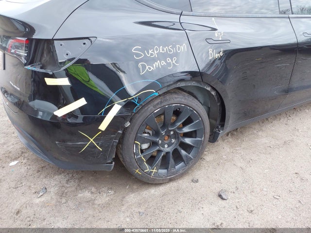 2023 TESLA MODEL Y 7SAYGDEE1PF769440 Photo 5
