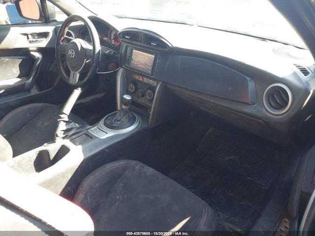 Scion FR-S 2014 JF1ZNAA10E8700900 Image 5