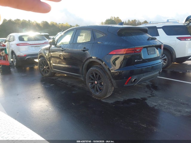 2019 JAGUAR E-PACE SADFJ2FX6K1Z42532 Photo 2