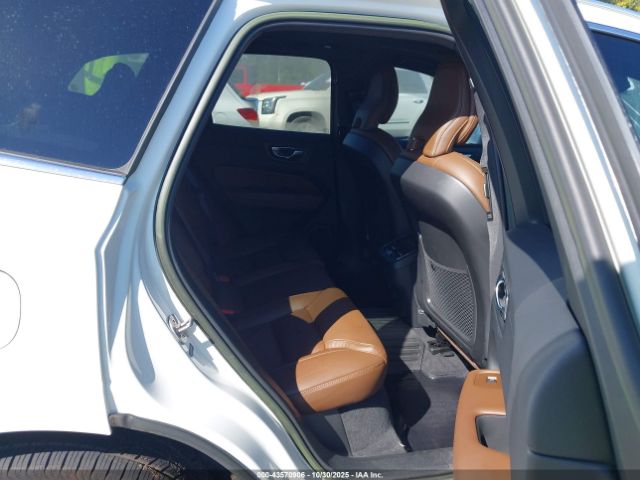 2022 VOLVO XC60 YV4L12DL2N1086453 Photo 7