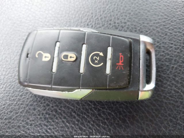 2019 RAM 1500 1C6SRFBT3KN520487 Photo 10