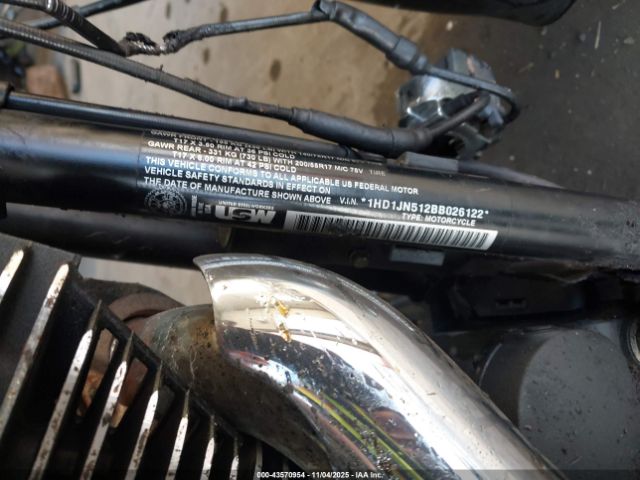 2011 HARLEY-DAVIDSON FLSTFB 1HD1JN512BB026122 Photo 9