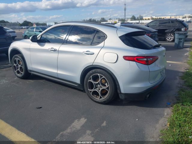 2022 ALFA ROMEO STELVIO ZASPAJAN4N7D37577 Photo 2