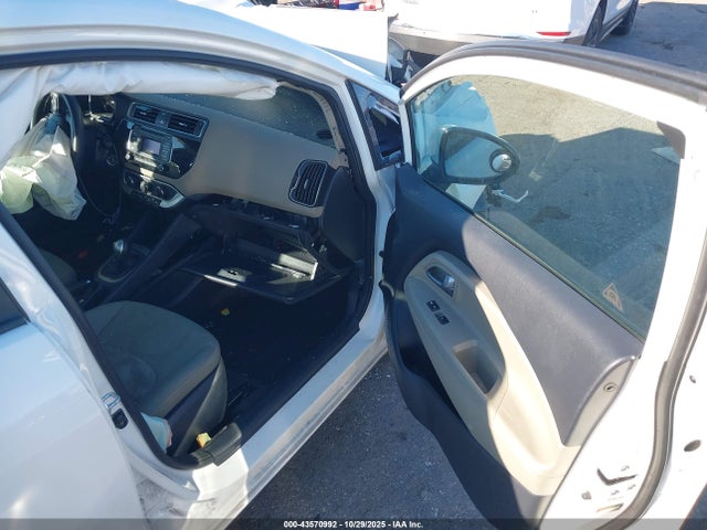 2017 Kia Rio Lx მანქანა იყიდება აუქციონზე, vin: KNADM4A39H6057745, აუქციონის ნომერი: 43570992