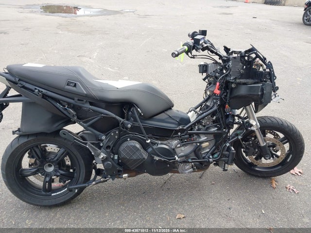 Продаж на аукціоні авто 2017 Bmw C650 Sport, vin: WB10C1408HZ314961, номер лоту: 43571012