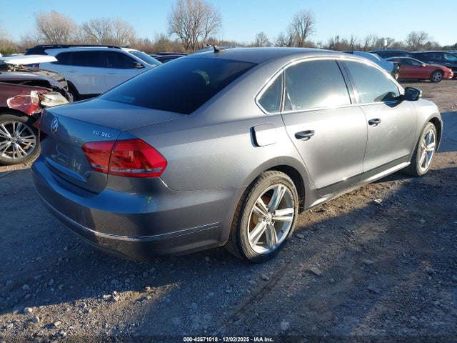2015 Volkswagen Passat 2.0l Tdi Sel Premium მანქანა იყიდება აუქციონზე, vin: 1VWCV7A33FC015709, აუქციონის ნომერი: 43571018