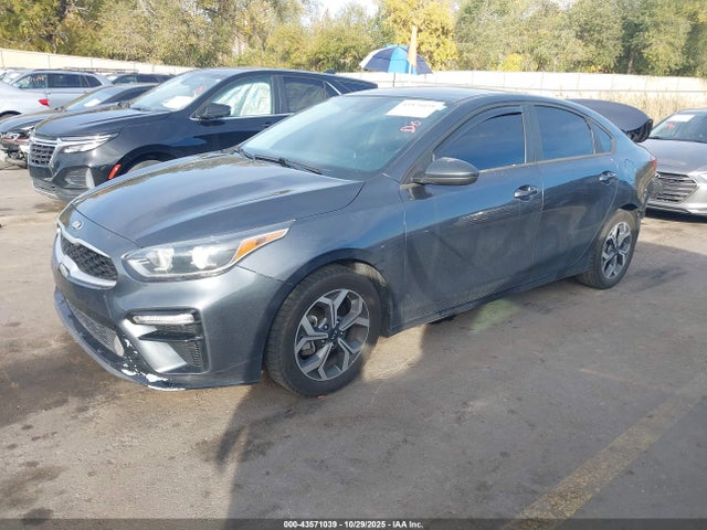 3KPF24AD7LE255589 KIA Forte Lxs
